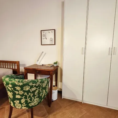 La Tana Del Priore Apartment *